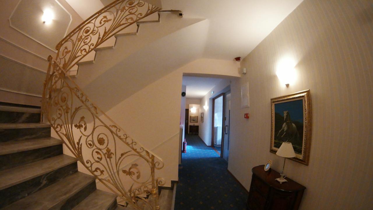 Hotel Mirto Litochoro Exterior photo